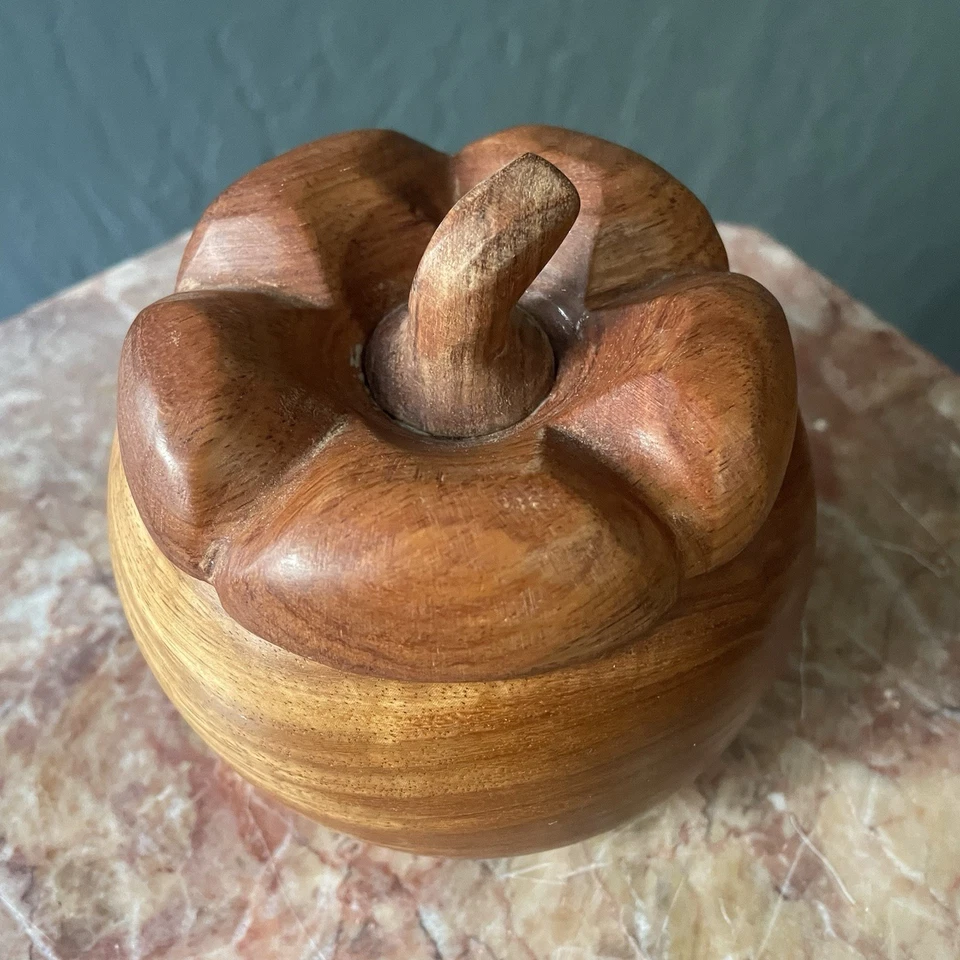 Soporte de berenjena vintage con posavasos: obras de arte de madera torneadas a mano Foto 4 de 4