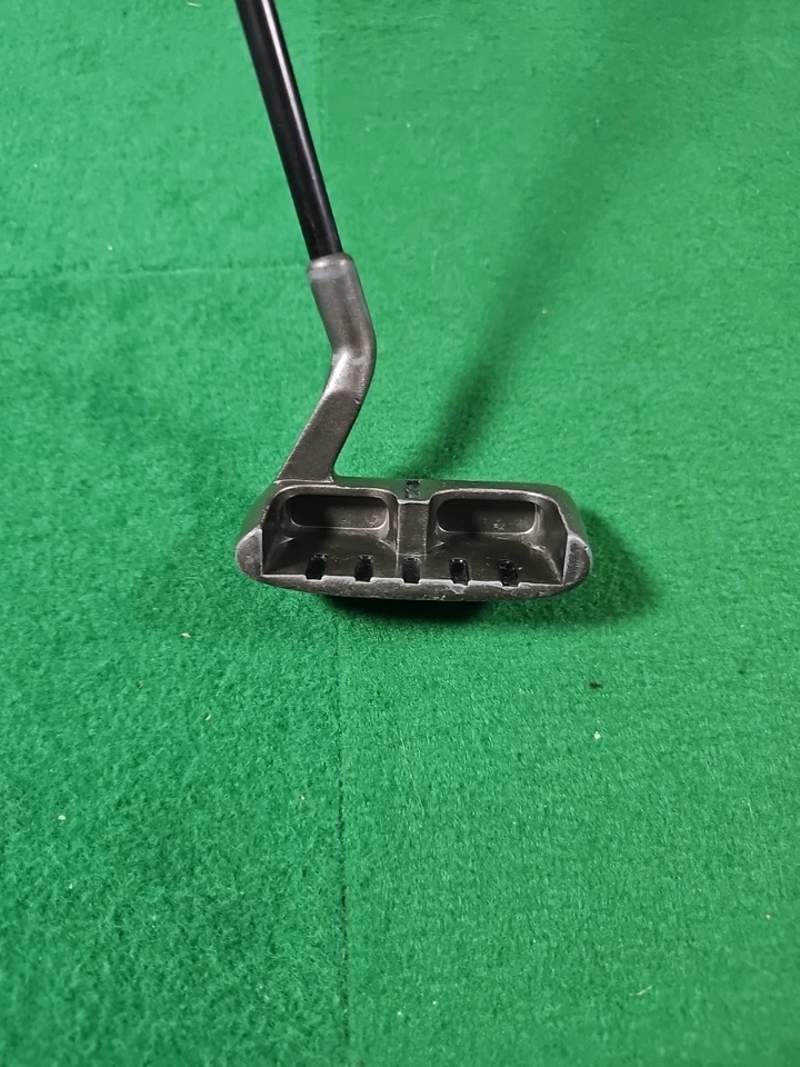 Alien Sport Graduate Series Putter / Graphite Shaft / Right-Handed / 32" - Image 3 of 4