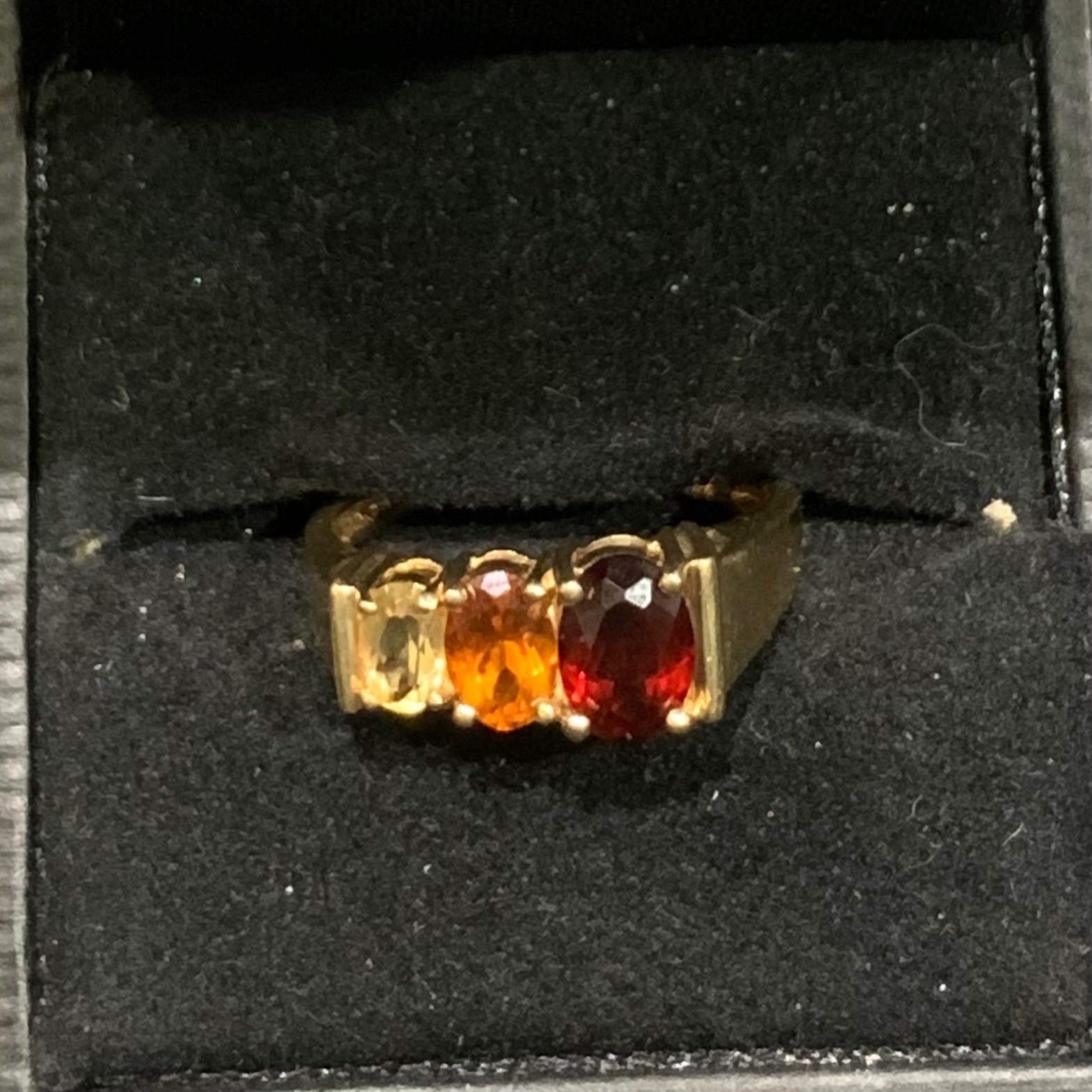 14k Gradient 3 Oval stone Ring Ruby - image 2