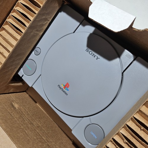Sony PlayStation PS1 inutilizzata nuova di fabbrica sistema console Sony SCPH-9001 NUOVA - Foto 11 di 12