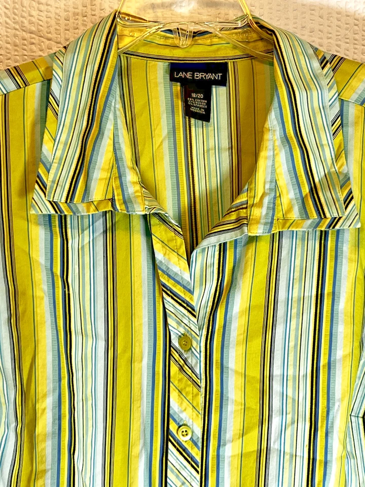 Blusa para mujer Lane Bryant manga 18/20 3/4 rayas con botones verde primavera Foto 2 de 4