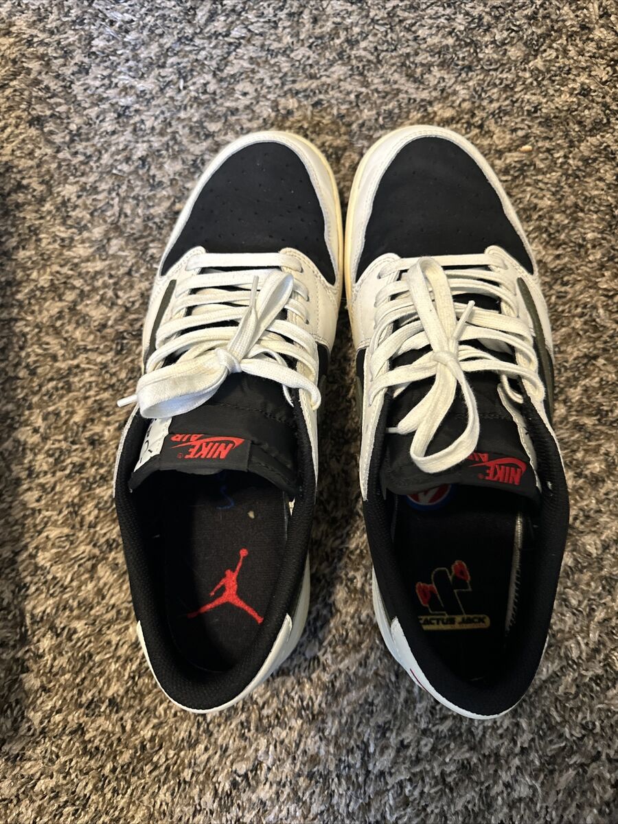 Size 13.5 - Jordan 1 Retro OG x Travis Scott Low Olive W 12 Size 13.5 - Jordan 1 Retro OG x Travis Scott Low Olive W 12