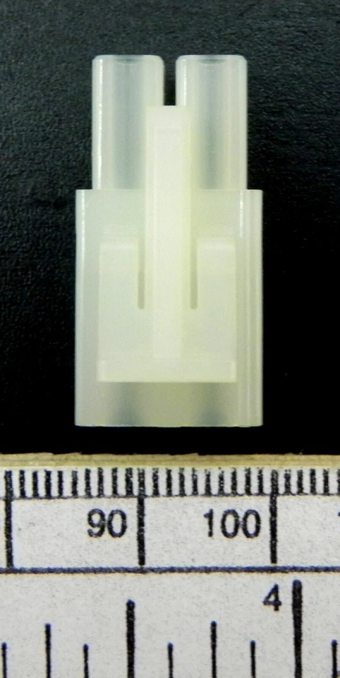 Tamiya Connector Parts Type 7.2 Volts - Latch Side - Lot Of 4 - Image 3 of 4