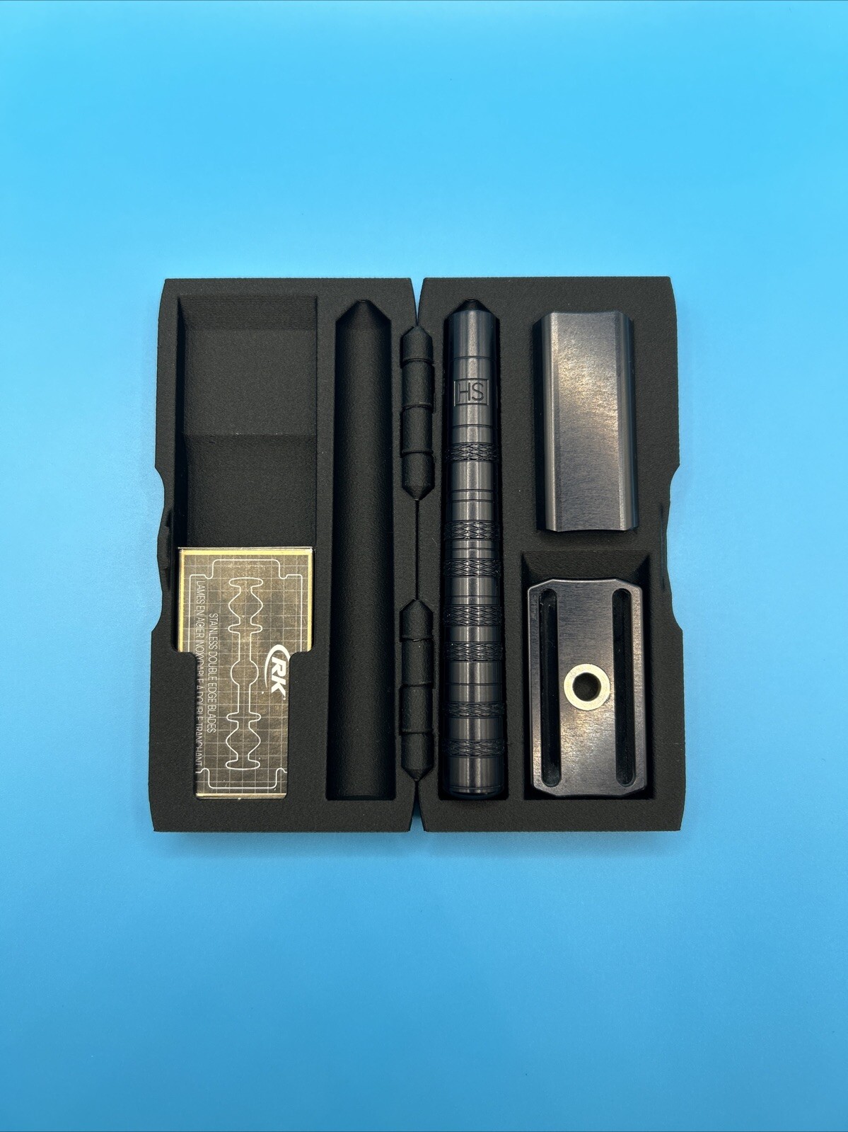 (WITH STAND) Travel Hard Case For Safety Razor Henson AL13 - Carbon Black