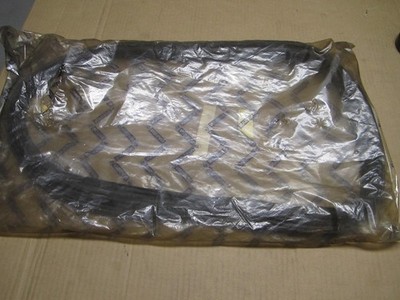 Nissan Sunny B11 Dichtung Kofferraum NOS 84830-01A00 (490)