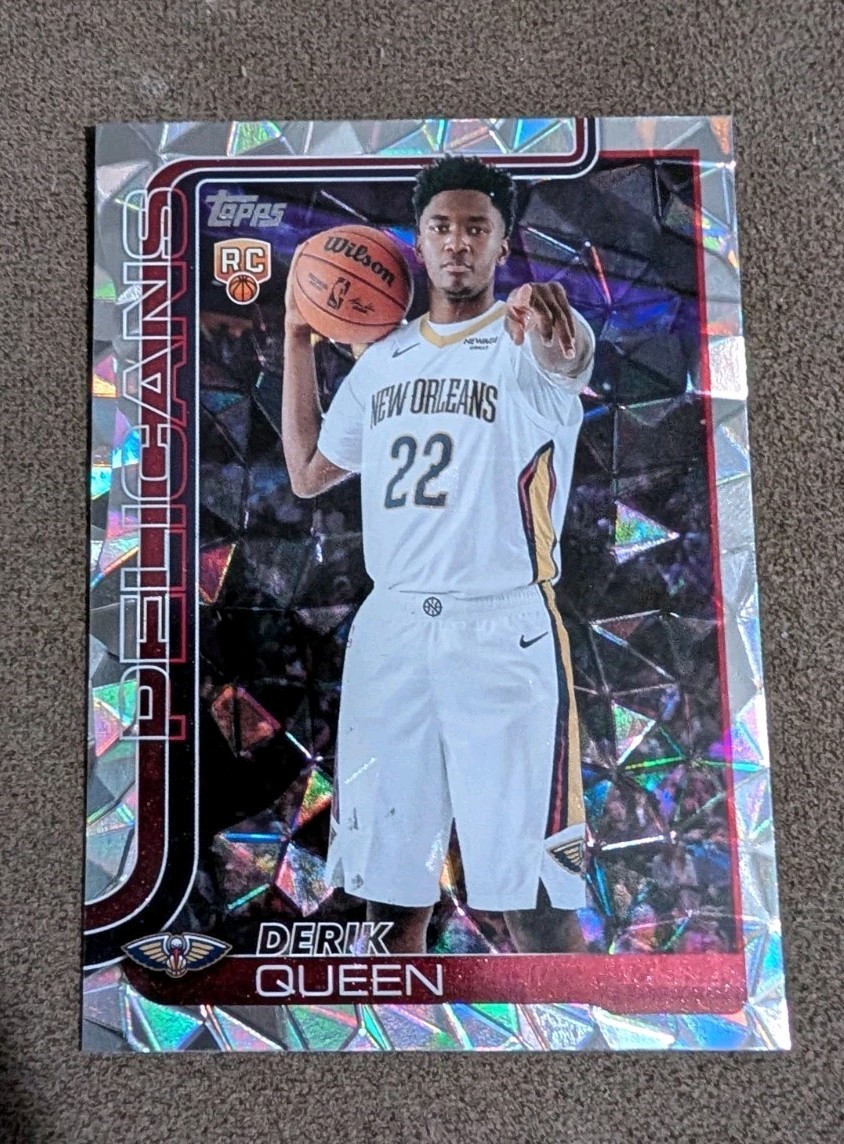 2025-26 TOPPS BASKETBALL DERIK QUEEN RC DIAMANTE PARALLEL #213 NEW ORLEANS