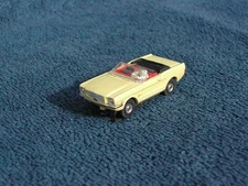 1965 AURORA MODEL MOTORING THUNDER JET FORD MUSTANG CONVERTIBLE HO SLOT CAR