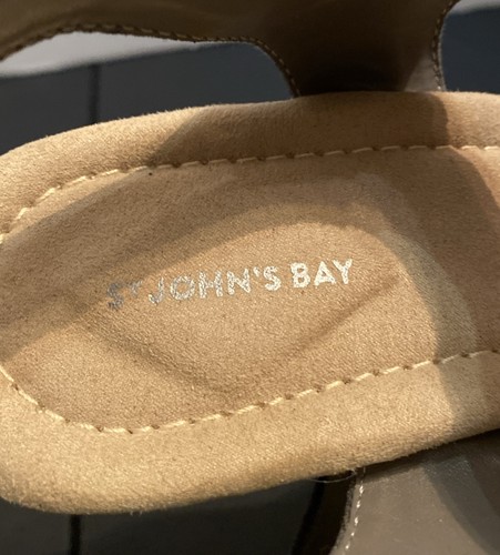 ST. JOHN’S Bay Women Sz 9.5 M Gray Wedge Shoes Studded/Metallic Design - Picture 13 of 16