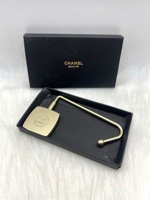 CHANEL Beaute CC Handbag Holder Purse Table Hook Gold Black BNIB GWP