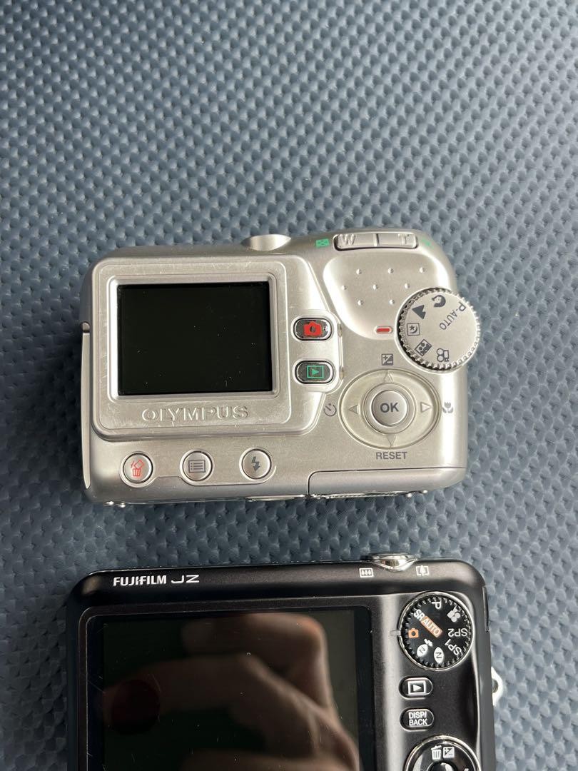 Olympus FE-110 & Fujifilm JZ300 2台セット
