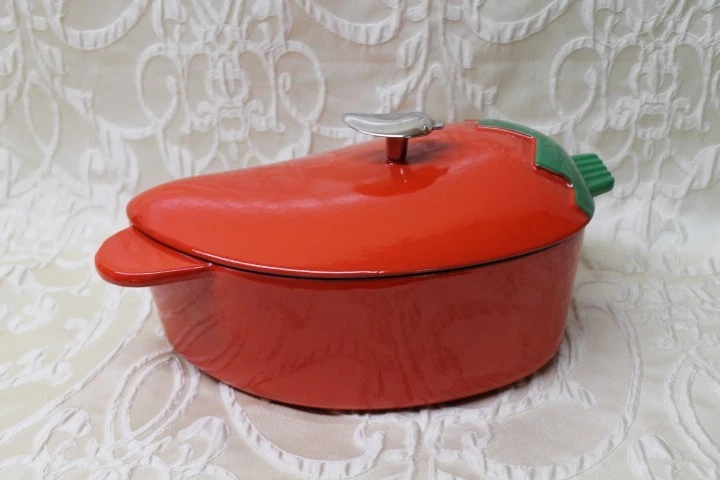 TLC Tim Love Collection Cast Iron Chili Pepper Dutch Oven Enameled 4 qt Pot Red