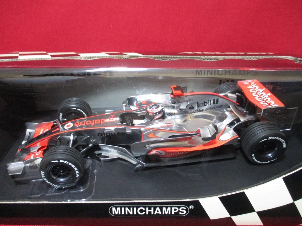 1:18 Scale Fernando Alonso 2007 McLaren Mercedes MP4-22 F1 Showcar Minichamps - Image 2 of 4