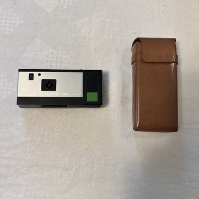 Kodak Pocket Instamatic 30 110 Cartridge Film Camera