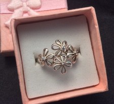  VINTAGE Sterling Silver Blooming Flowers Clear Stones 2.2g Ring 7.25