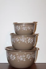 Temp-tations Classic Stainless Steel Bowls with Lids- Set of 3 Brown