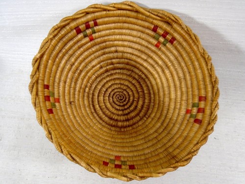 Stunning Hand Woven Native East Coast Basket Great Color Red Green - Picture 3 of 11