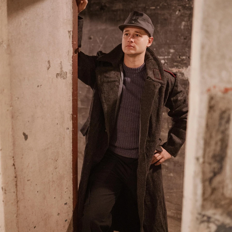 Genuine Bulgarian Trench Coat Military Army Wool Overcoat Heavy Winter Shinel - Image 2 of 4