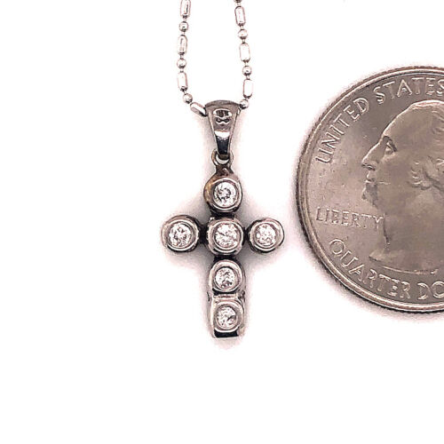 0.20ct Round Brilliant Cut Diamond Cross Pendant in 14k White Gold - Picture 3 of 3