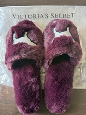 Victoria's Secret Pink Womans Fuzzy Slippers Magenta Size 7 NIB