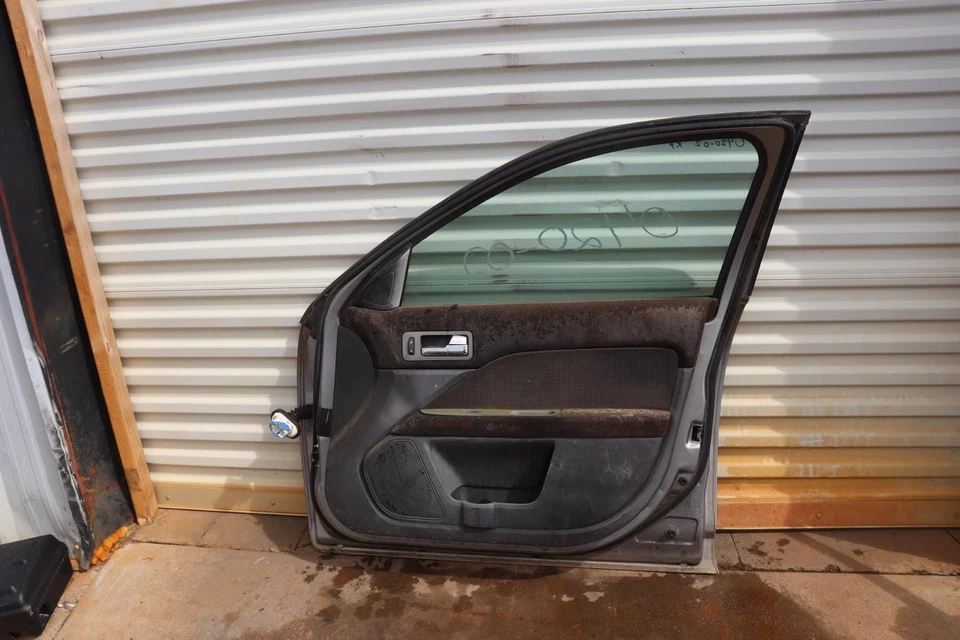 Ford Fusion 2006-2012 panel de puerta del lado del pasajero delantero derecho con vidrio gris OEM Foto 2 de 3