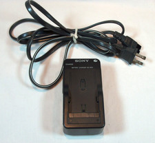 Genuine OEM SONY BC-V615 Battery Charger 8.4V for NP-F970 NP-F750 NP-F550 F530