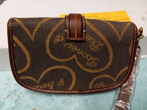 Dooney and Bourke Signature Logo Brown Tan Hearts Small Pouch Wallet/ Wristlet - Picture 5 of 7