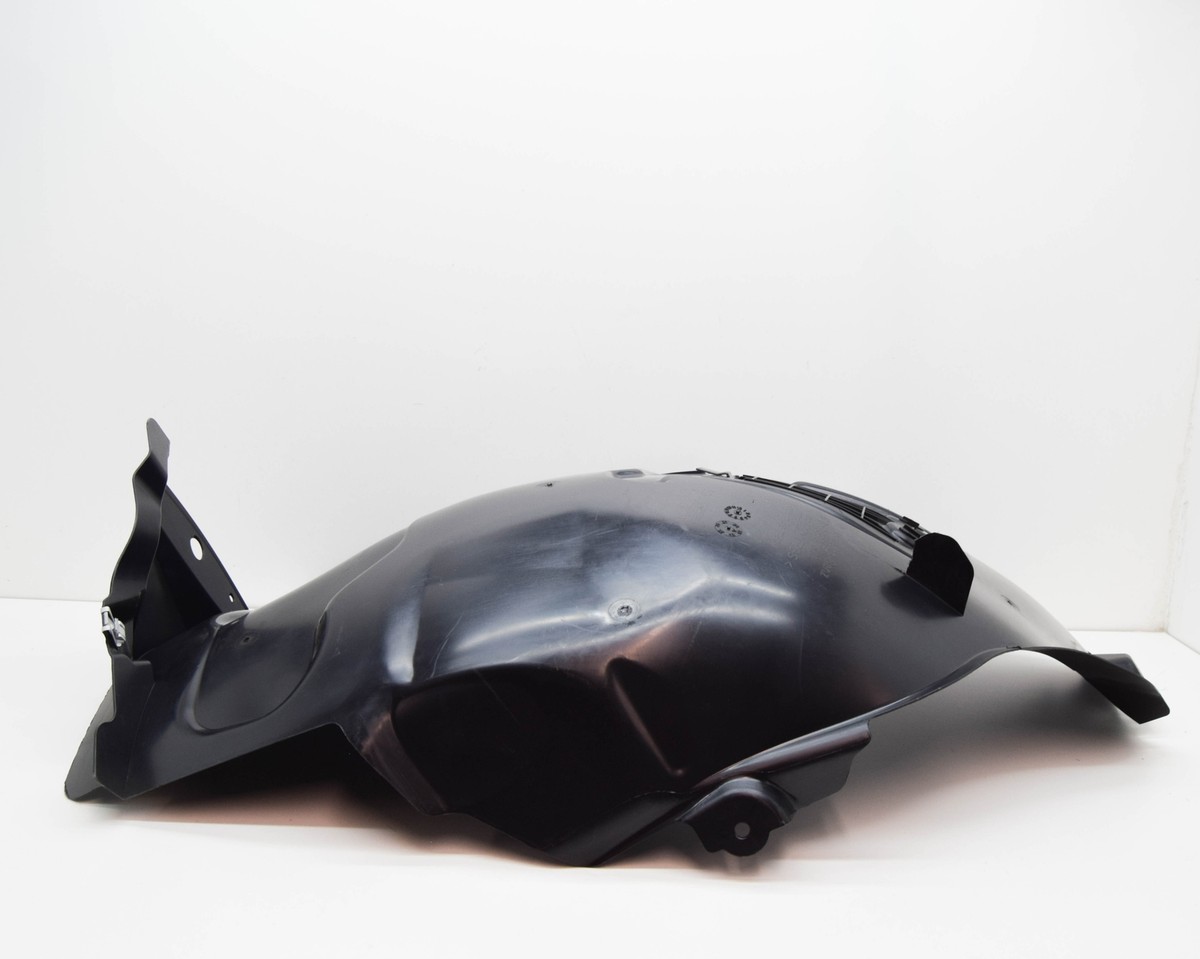20個 MB GLC X253 Front Right Fender Wheel Housing Cover