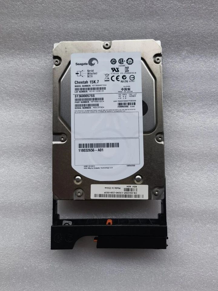 EMC 600GB 005048958 005049036 3.5" 15K RPM SAS AX4-5 AX-SS15-600 Hard Disk Drive - Image 4 of 4