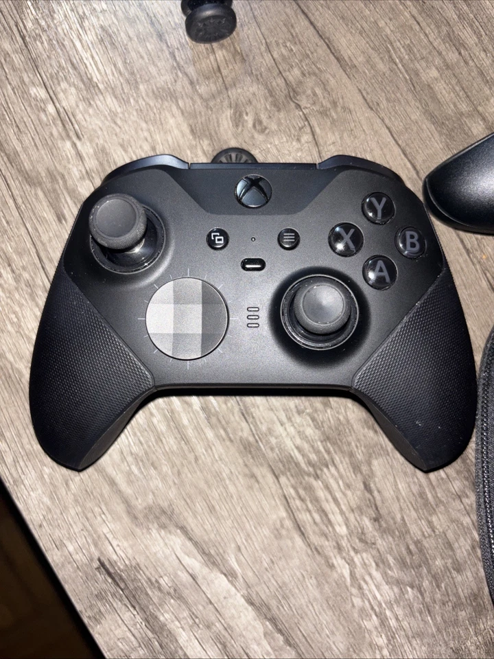 Mando Xbox Elite Series 2 Pro con Estuche Cargador y Caja Negro Probado ¡Funciona! Foto 4 de 4
