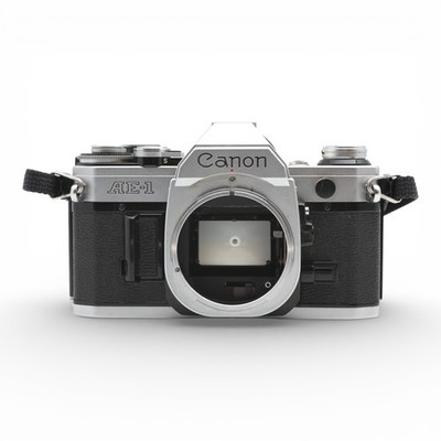 Canon AE-1  body analoge Spiegelreflexkamera SLR Kamera 