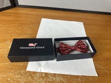 New Boys Vineyard Vines Red Silk Bow Tie Green Christmas Trees Holiday Festive