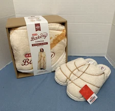 H-E-B Bakery Concha Wearable 90"x60" Blanket with Hood & Size XL Slippers
