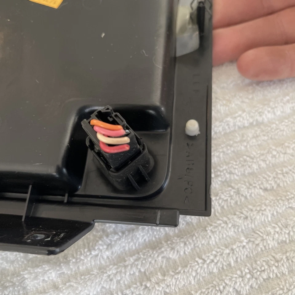 2004 - 2008 Ford F150 F-150 Upper Dash Storage Tray Bin With Insert And Port 56 - Image 4 of 4