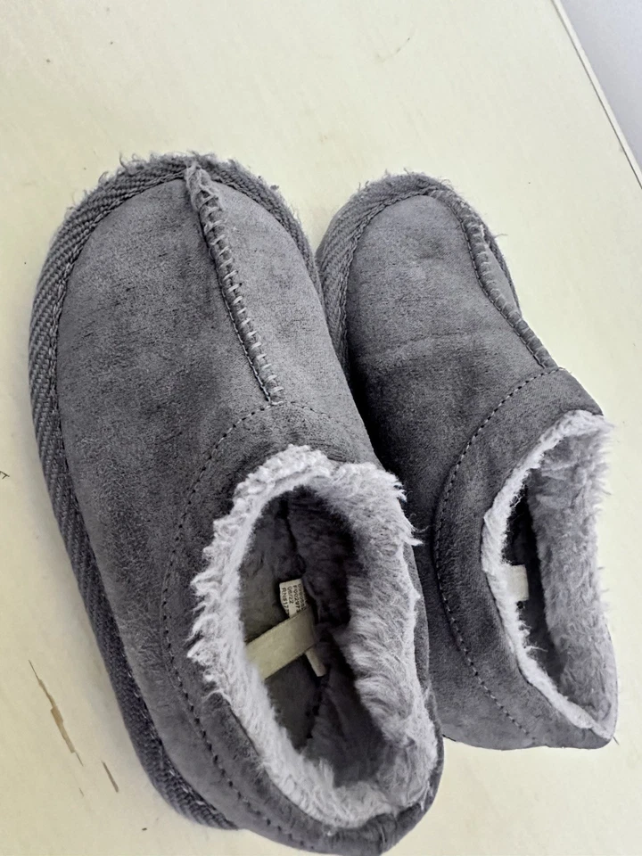 Zapatilla informal color gris para niños pequeños talla 7 zapatos muy bien hechos cálidos Foto 4 de 4