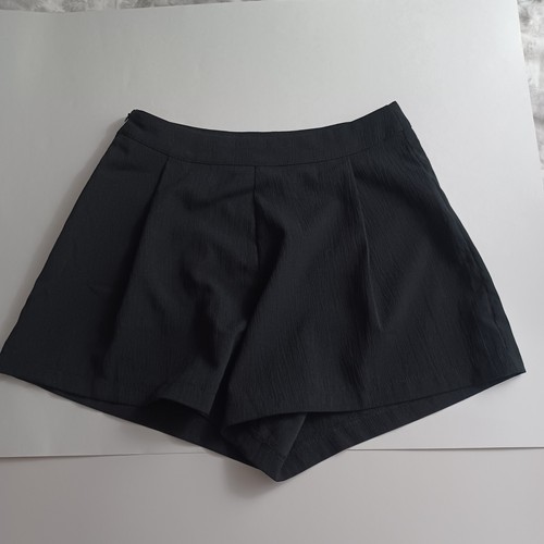 Shein Pilcated Wide Leg Shorts Black Small Size 4 **SEE MEASUREMENTS - Picture 4 of 15