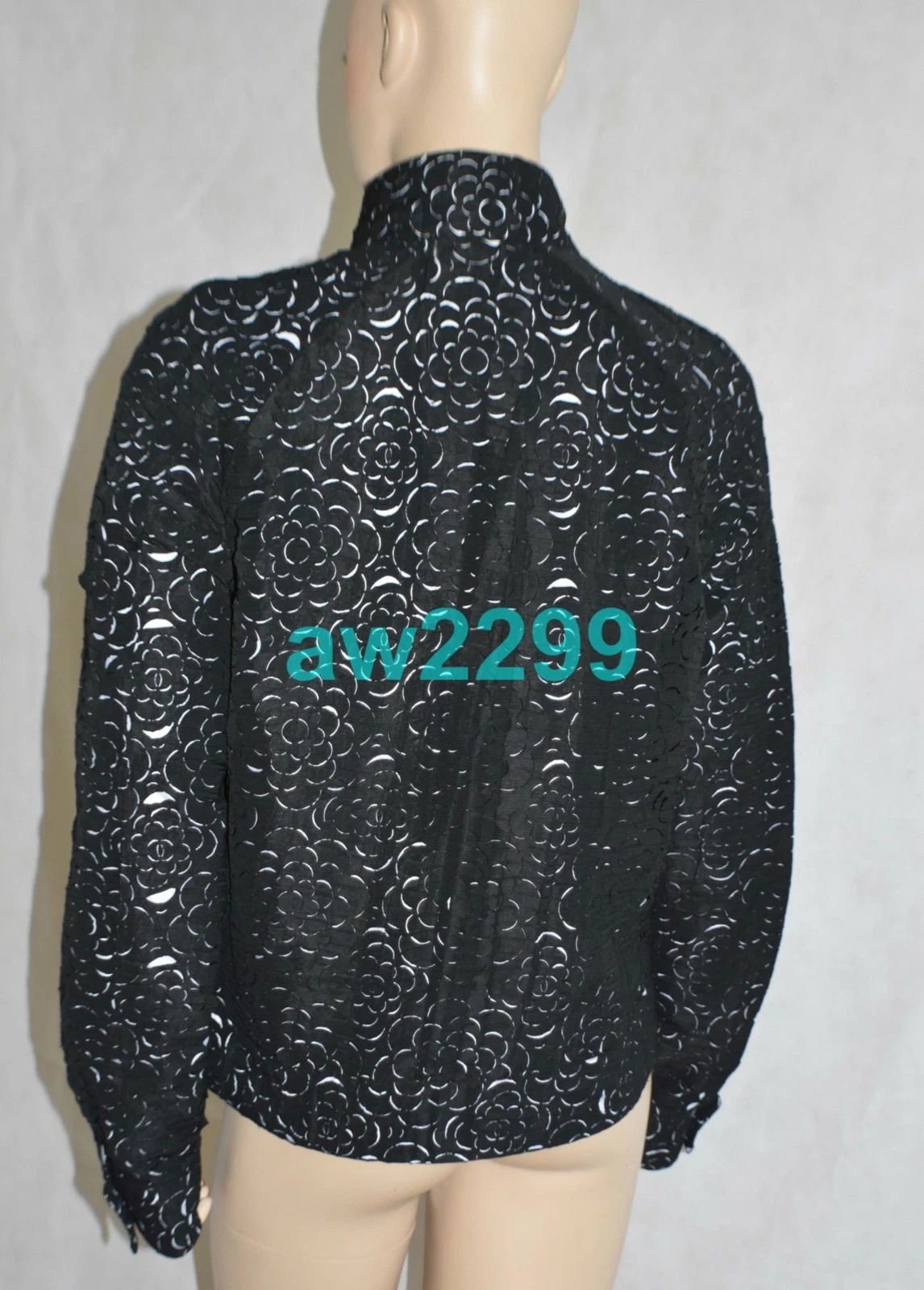 GIACCA CHANEL 09P CAMELIA TAGLIO LASER FORATO NERO 40