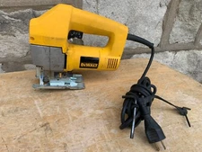 Dewalt DW318 Variable Speed Electric Corded Orbital Jigsaw 4.5 Amp USA Made