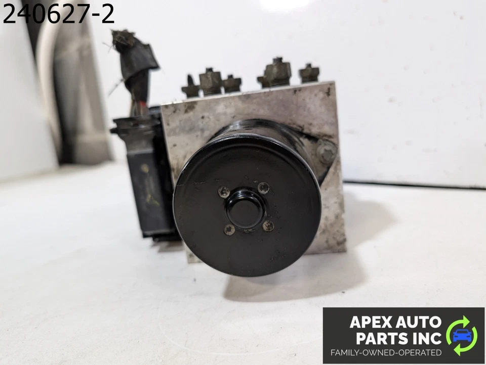 Chevrolet Malibu 2015 fabricante de equipos originales 2,5 L A/T tracción delantera ABS módulo de bomba de freno antibloqueo 22810057 Foto 2 de 4