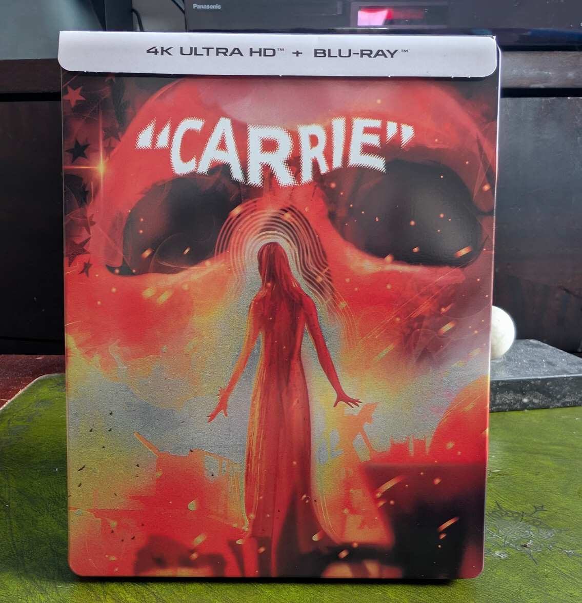 CARRIE 4K + Blu Ray Limited Edition Steelbook 1976 Scream Factory (Region A BD)