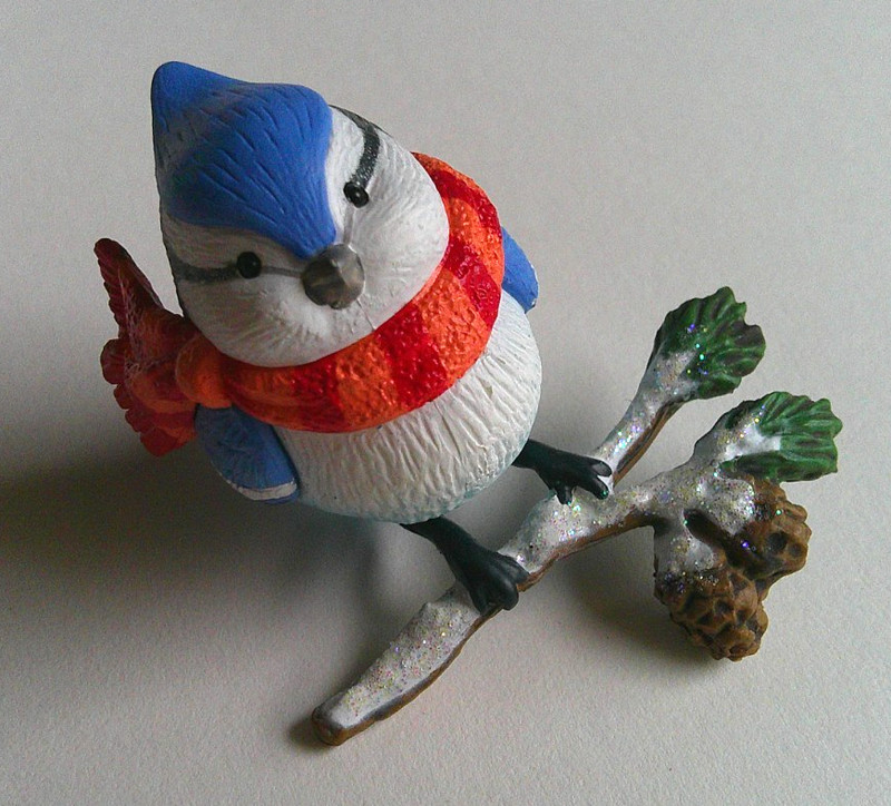 Bluebird w scarf Cozy Critters 2018 Hallmark Christmas ornament & box