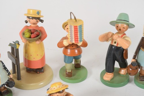 Q11F77- Erzgebirge Holz Figuren Herbst 17 Teile meist gemarkt Wendt&Kühn - Bild 3 von 12