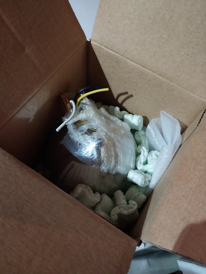 Headwinds 5 3/4" Cromo Bala Faro Carcasa Latón Anillo P1023115 Foto 4 de 4