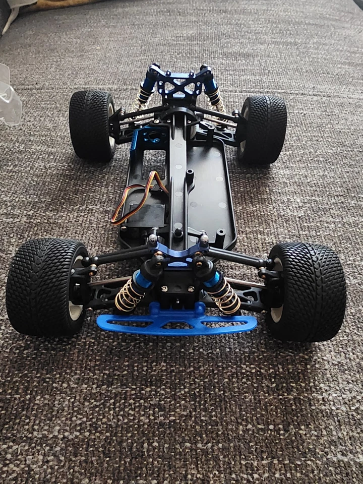 Team Associated Rc18 - Image 3 of 4