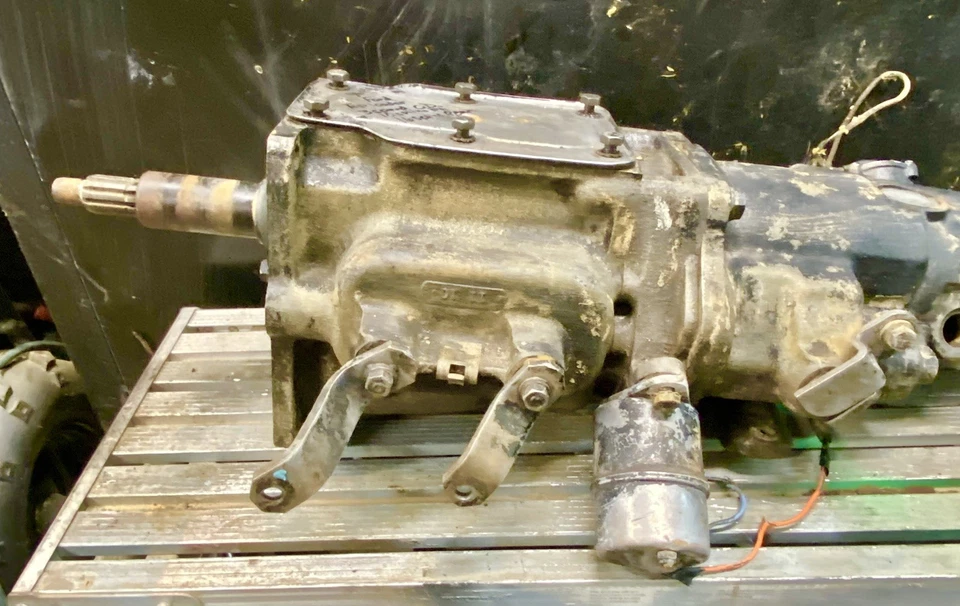 Ford Mercury 1956-57 transmisión overdrive de 3 velocidades T86 T86F-1 buen usado Foto 3 de 4