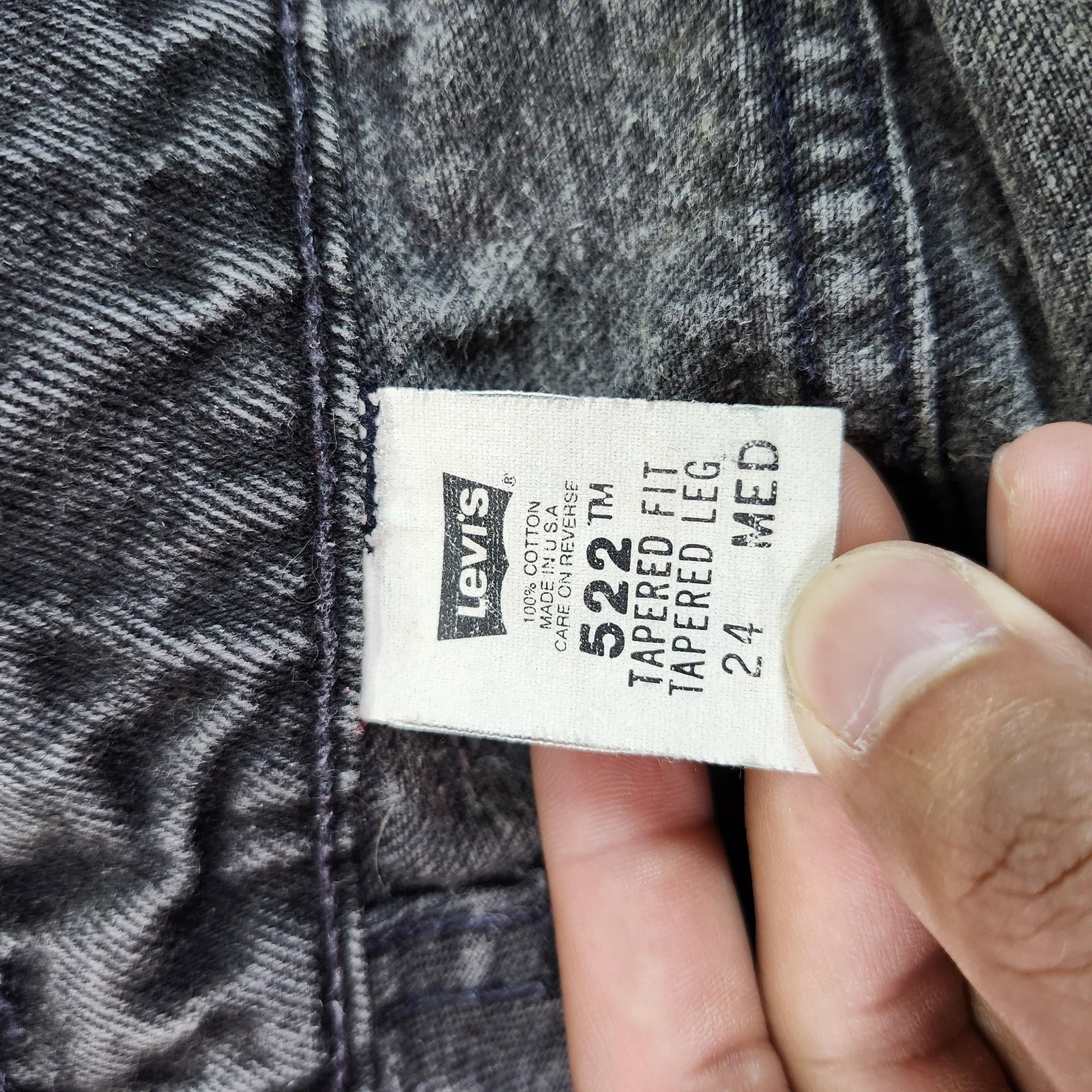 Vintage Levi's 522 Jeans Mens 43x31 Gray Stone Wash Tapered Leg Denim USA thumbnail 5