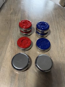 Shuffleboard pucks for indoor shuffle board.              2 1/4” 4 Blue 4 Red
