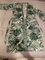 Dressing Gown. New with Tag. Wonderful Colours and Design.