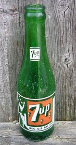 7-up Soda Pop. Swimsuit Model. 7oz.   Bottle. 3 City. Nebraska & Colorado 1940's