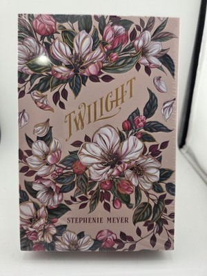 Twilight: Deluxe Collector's Edition by Stephenie Meyer (2025, Hardcover)