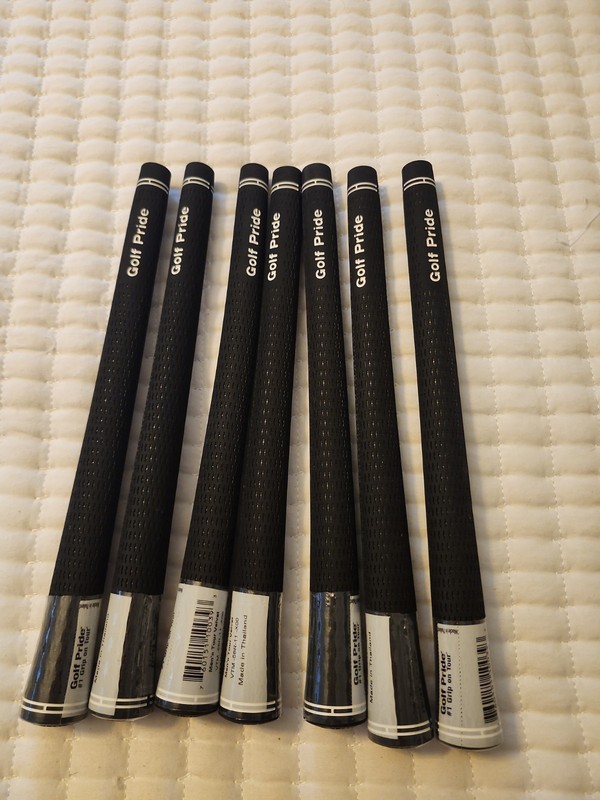 Set Of 7 New Golf Pride Standard Golf Grips